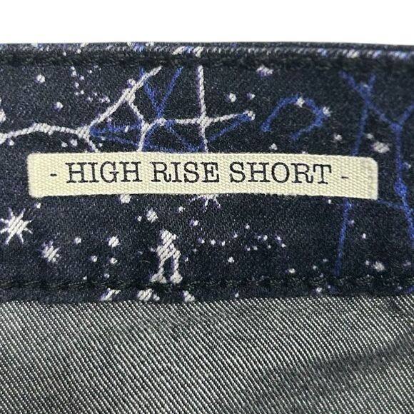 Hot Topic Blackheart Constellation Galaxy Print V-Stitch Cuffed Shorts Size 3 - Picture 5 of 8